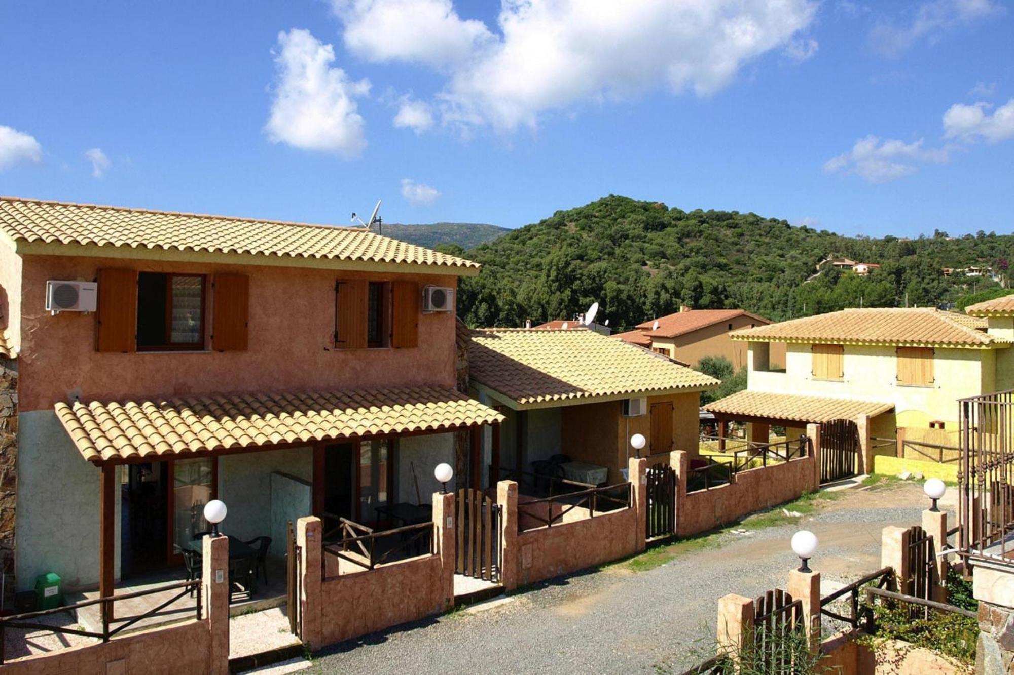 Apartment In Villaputzu With Garden Chia Zewnętrze zdjęcie